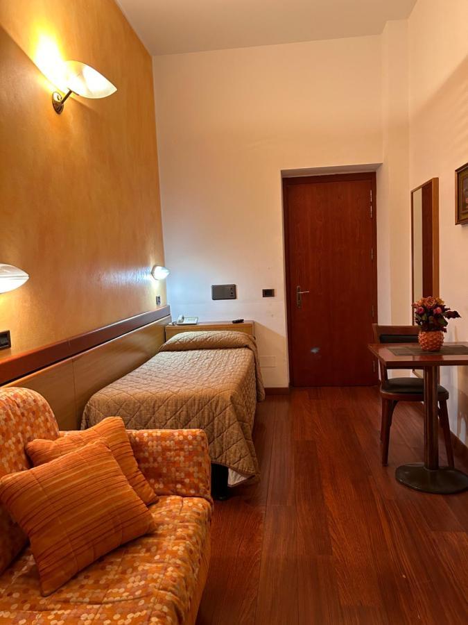 Hotel Aspromonte Milán Exterior foto